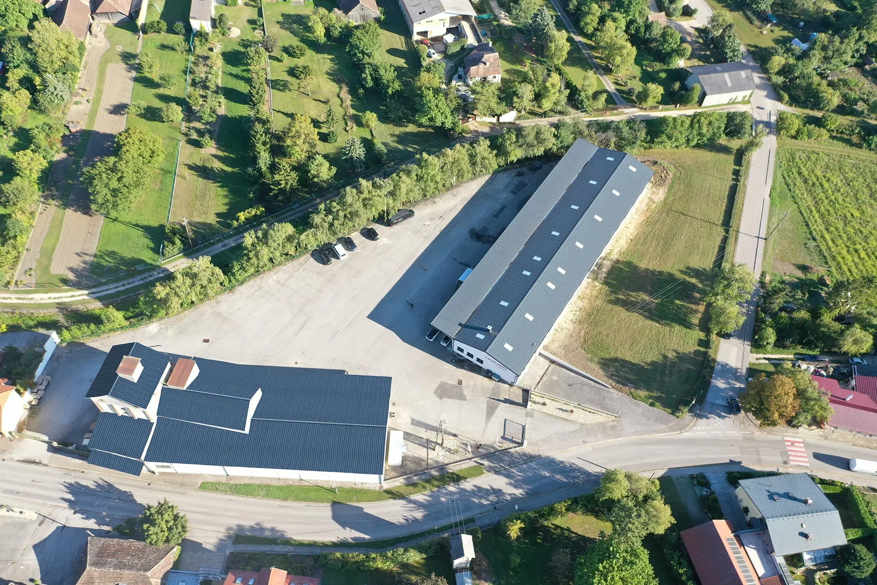 Luftaufnahme des Zentrallagers in Großharras